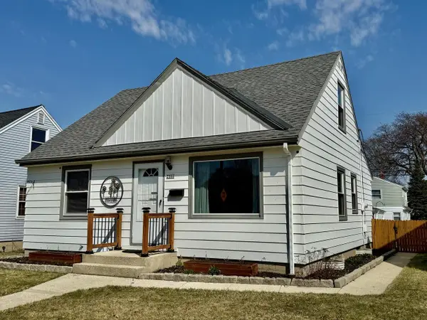 2566 S 64th STREET, Milwaukee, WI 53219