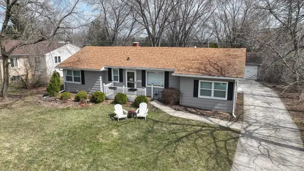 1514 S 165th STREET, New Berlin, WI 53151