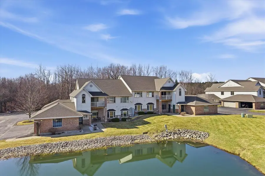 853 Cheyenne AVENUE #F, Grafton, WI 53024 - #2