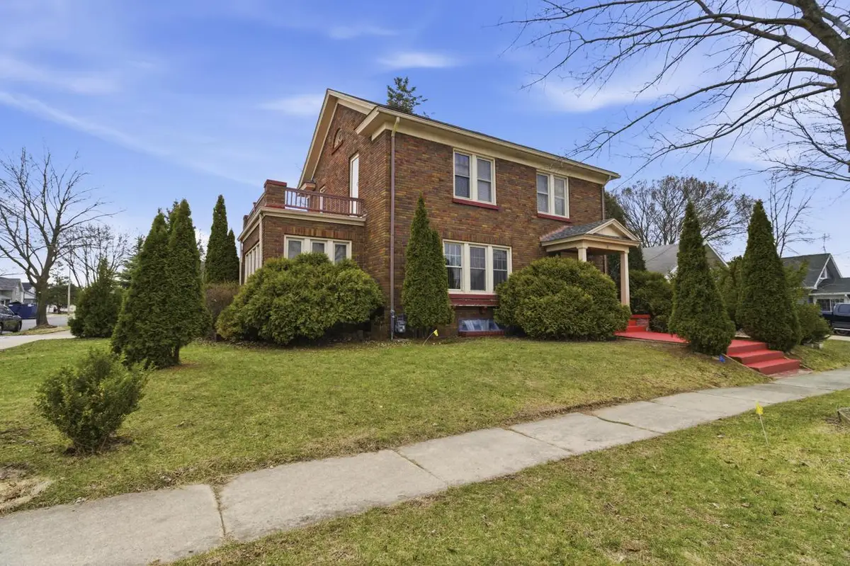 201 Capital STREET, Burlington, WI 53105 - #1