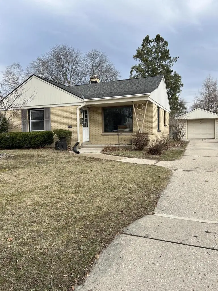 7822 W Oklahoma AVENUE, West Allis, WI 53219 - #2