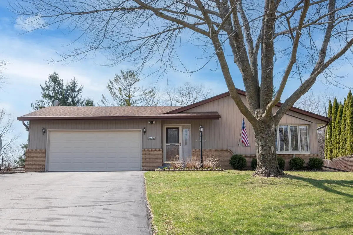 1466 Scenic DRIVE, Hubertus, WI 53033 - #1