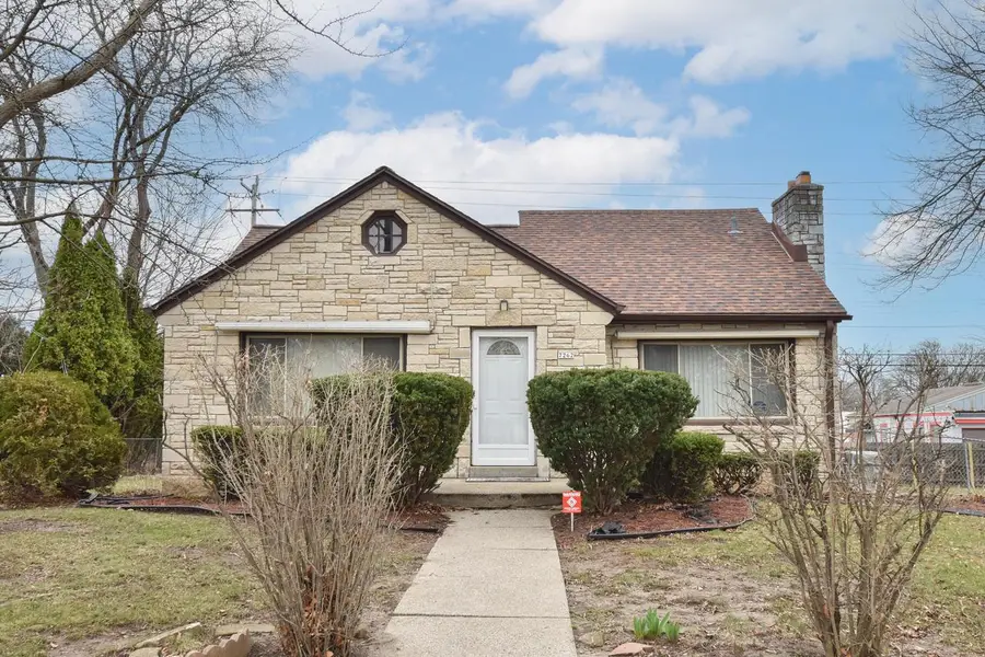 7262 W Medford AVENUE, Milwaukee, WI 53218 - #2