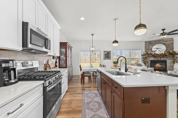 N118W7360 Fairway LANE, Cedarburg, WI 53012