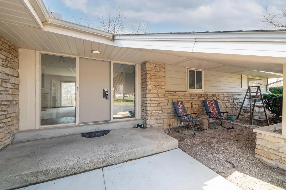 N60W15671 Hawthorne DRIVE, Menomonee Falls, WI 53051 - #1