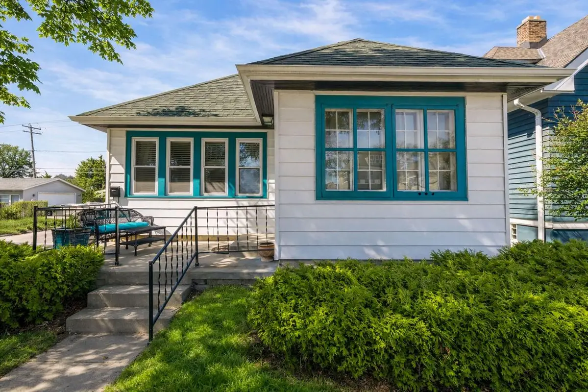 1201 N 46th STREET, Milwaukee, WI 53208 - #1