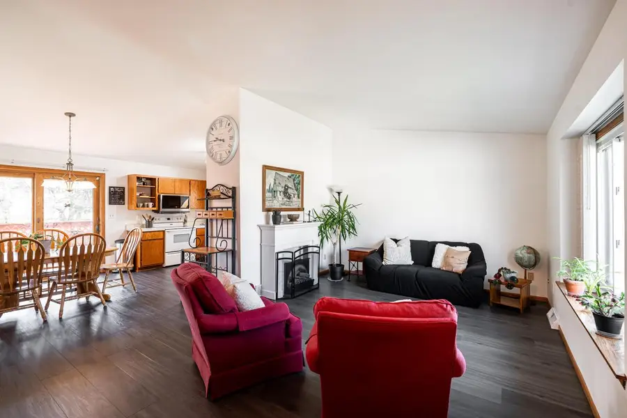 1507 Cherrywood DRIVE, Waukesha, WI 53188 - #2