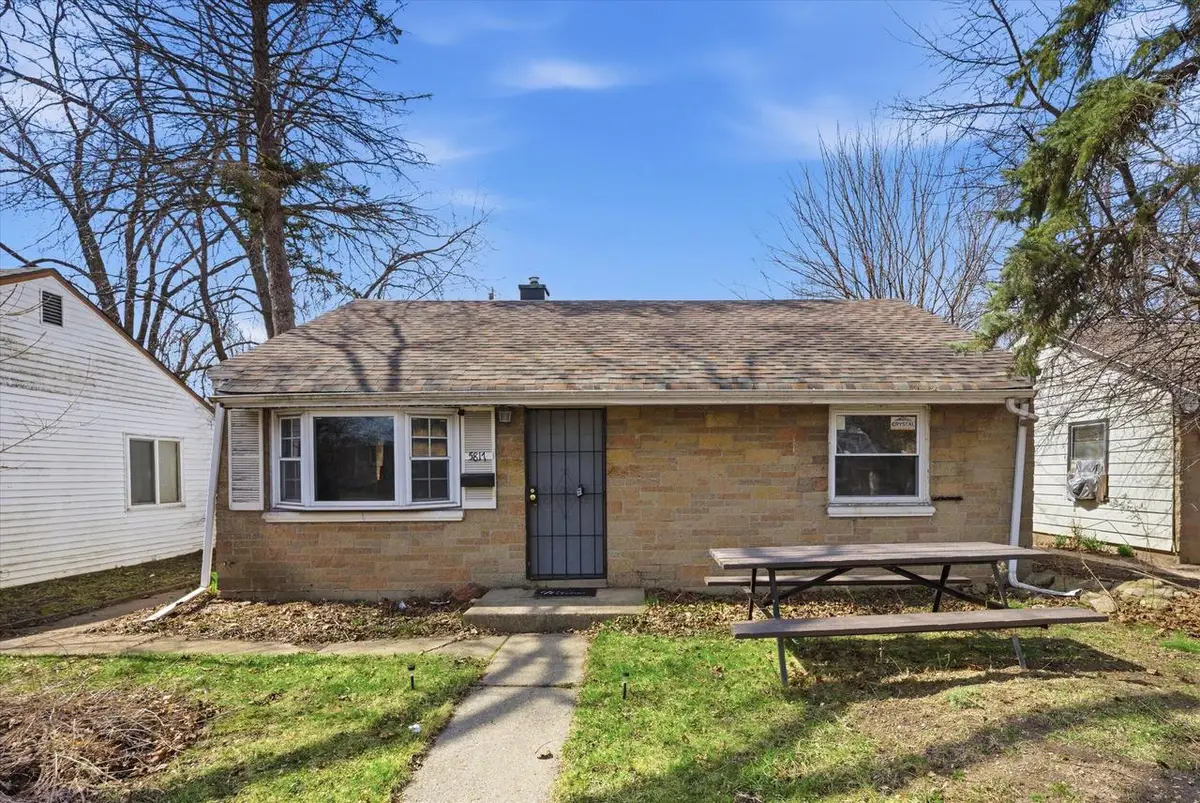 5817 N Teutonia AVENUE, Milwaukee, WI 53209 - #1