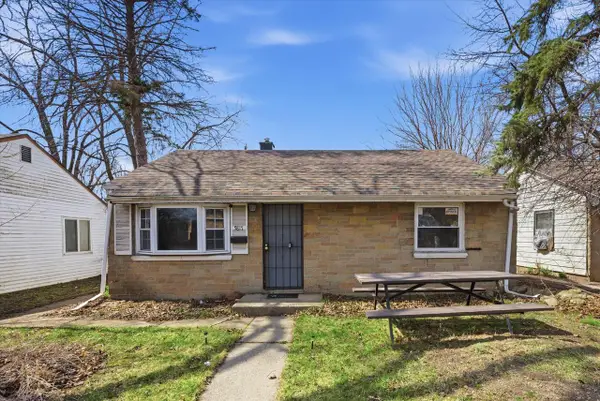 5817 N Teutonia AVENUE, Milwaukee, WI 53209