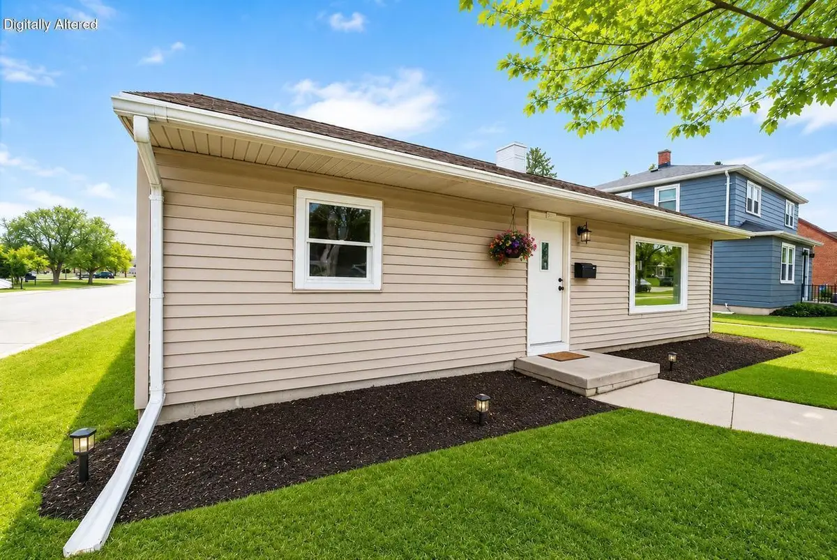 2811 N 11th STREET, Sheboygan, WI 53083 - #1