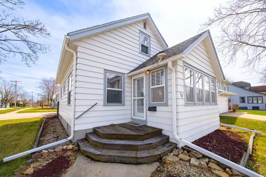 98 Jackson STREET, Fort Atkinson, WI 53538 - #2