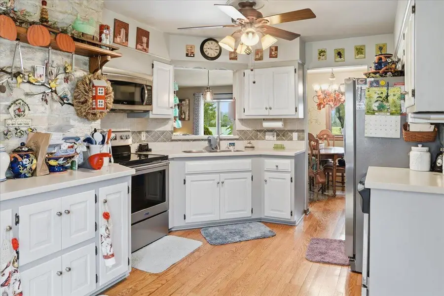 649 Edgewood DRIVE, Burlington, WI 53105 - #2