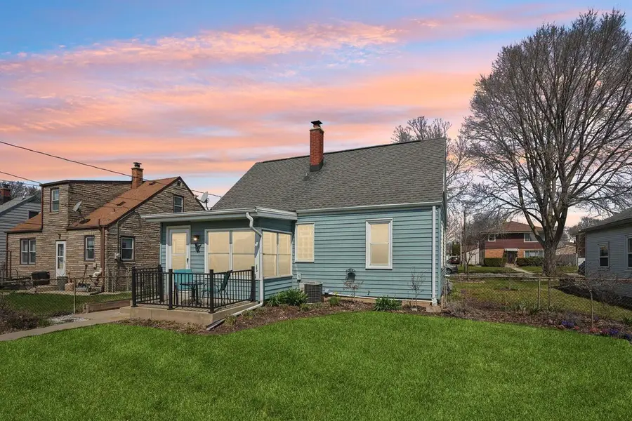 3327 E Bottsford AVENUE, Cudahy, WI 53110 - #2