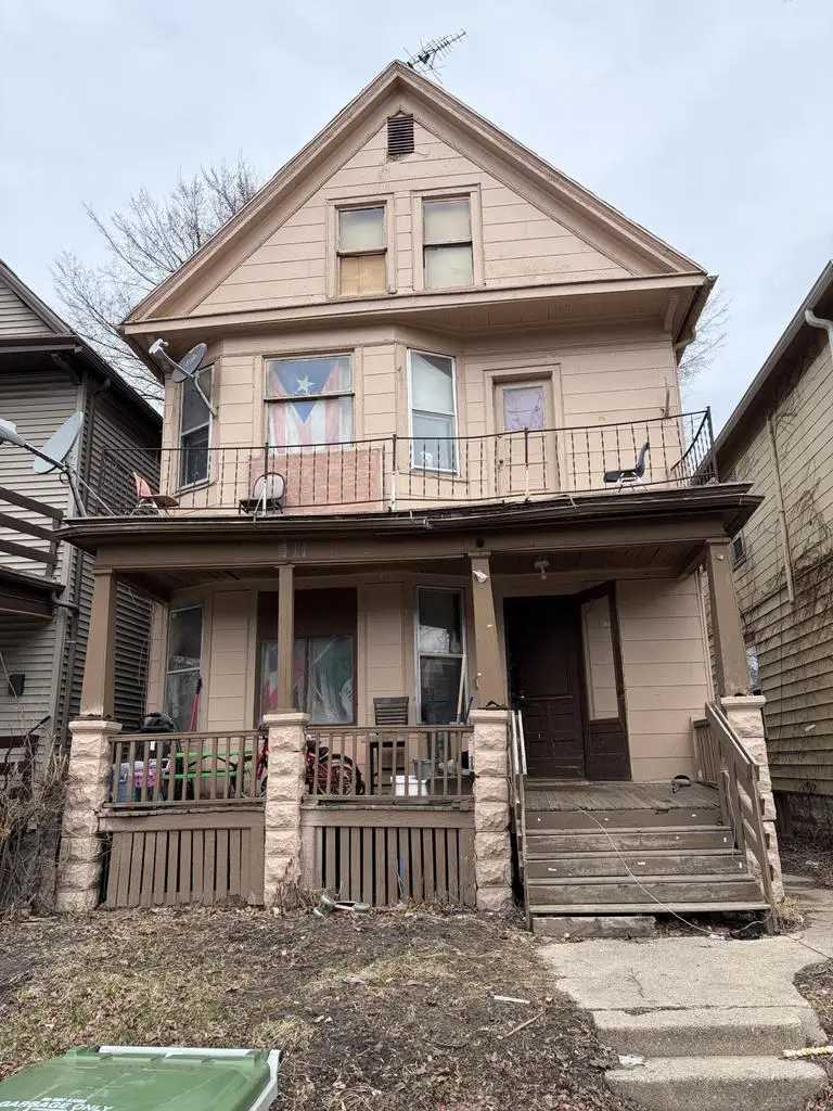 1912 W Rogers STREET, Milwaukee, WI 53204 - #1