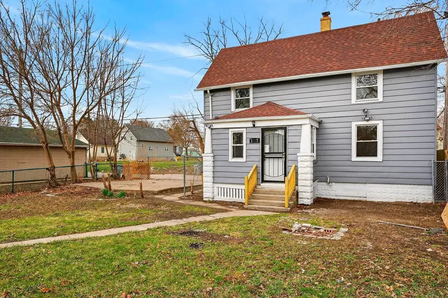 3217 N 12th STREET, Milwaukee, WI 53206 - #2