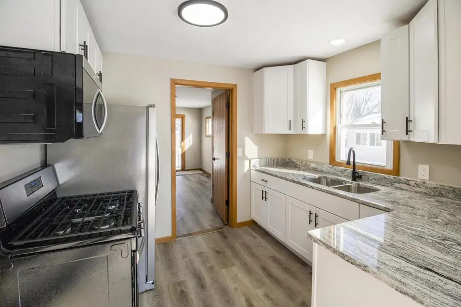 W1060 Golden Glow ROAD, Genoa City, WI 53128 - #2