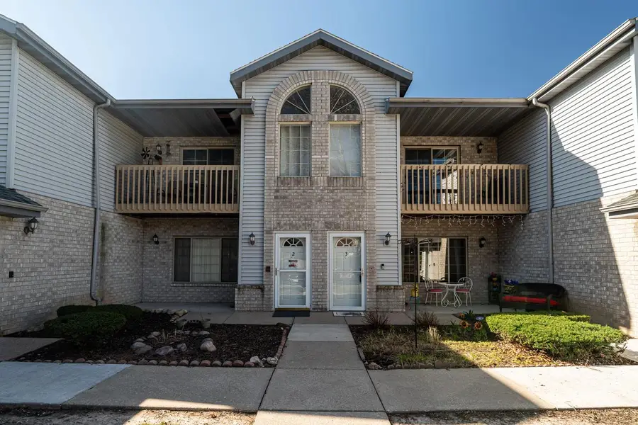 9390 W Loomis ROAD ##3, Franklin, WI 53132 - #2