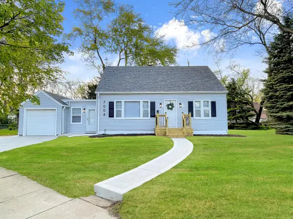 7004 Arthur AVENUE, West Allis, WI 53219