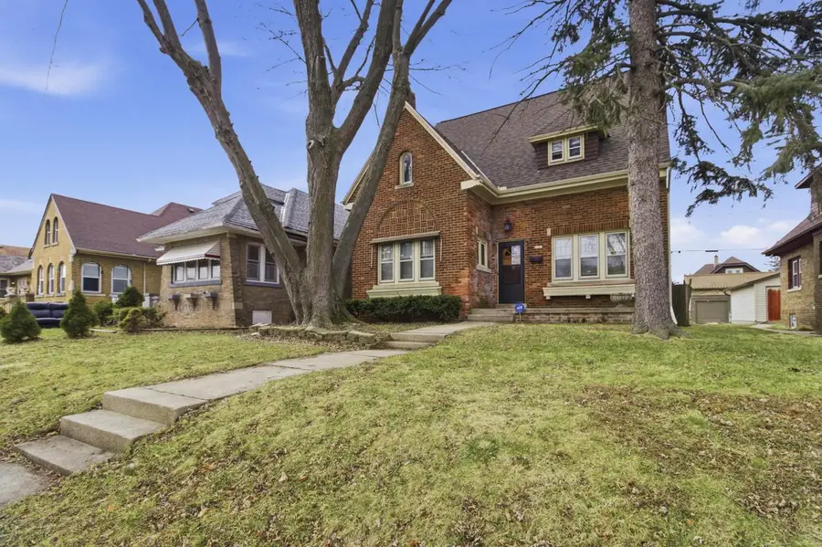 4169 N 14th STREET, Milwaukee, WI 53209 - #2