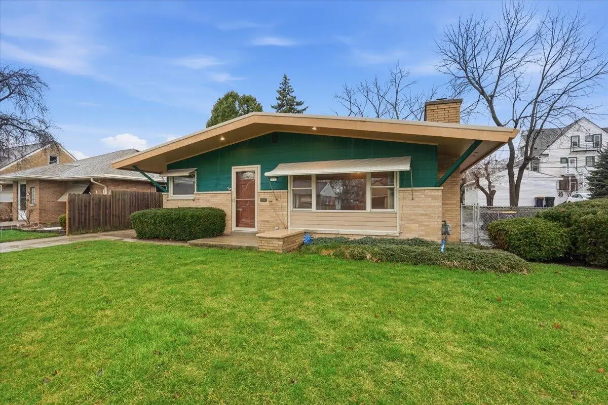 2177 S 80th STREET, West Allis, WI 53219 - #1