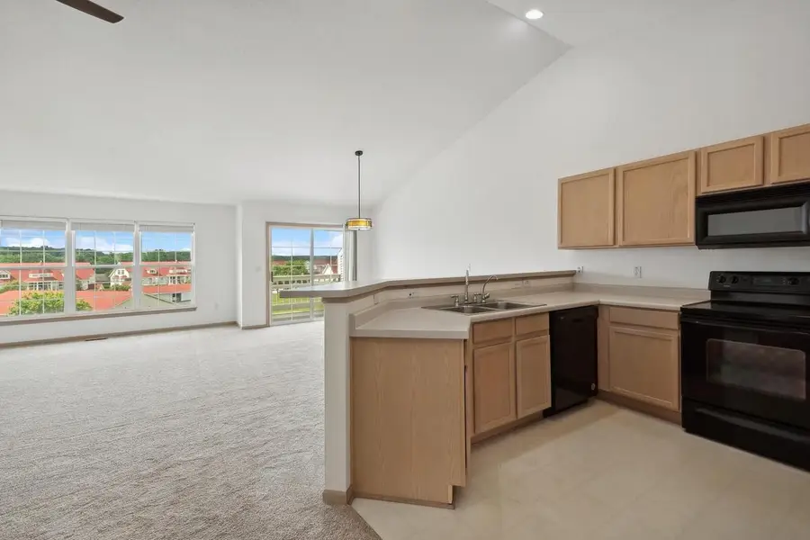 2152 Newbury LANE, Delavan, WI 53115 - #3