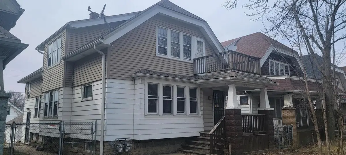 3827 N 24th PLACE #A, Milwaukee, WI 53206 - #1