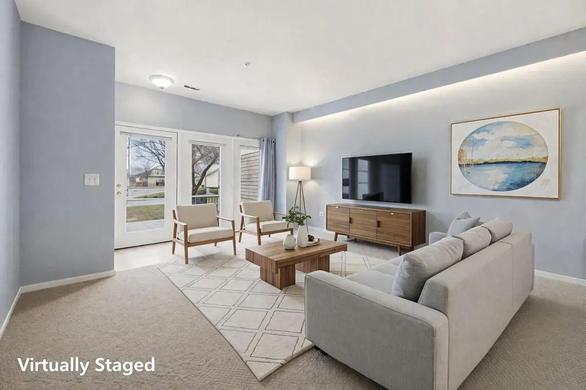 2424 Fox River Pkwy #K, Waukesha, WI 53189 - #1