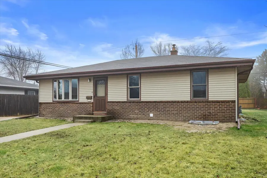 9317 Carol Ann DRIVE, Sturtevant, WI 53177 - #2
