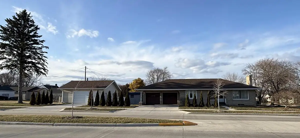 604 Reed AVENUE, Manitowoc, WI 54220 - #1