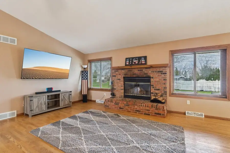 W232N7474 Highview DRIVE, Sussex, WI 53089 - #3