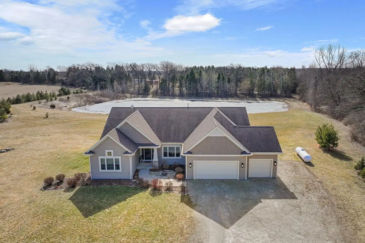 21229 Plank ROAD, Kansasville, WI 53139 - #1