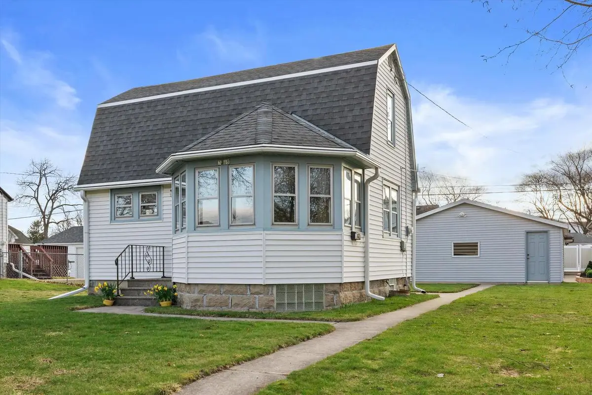 3318 S 98th STREET, Milwaukee, WI 53227 - #1