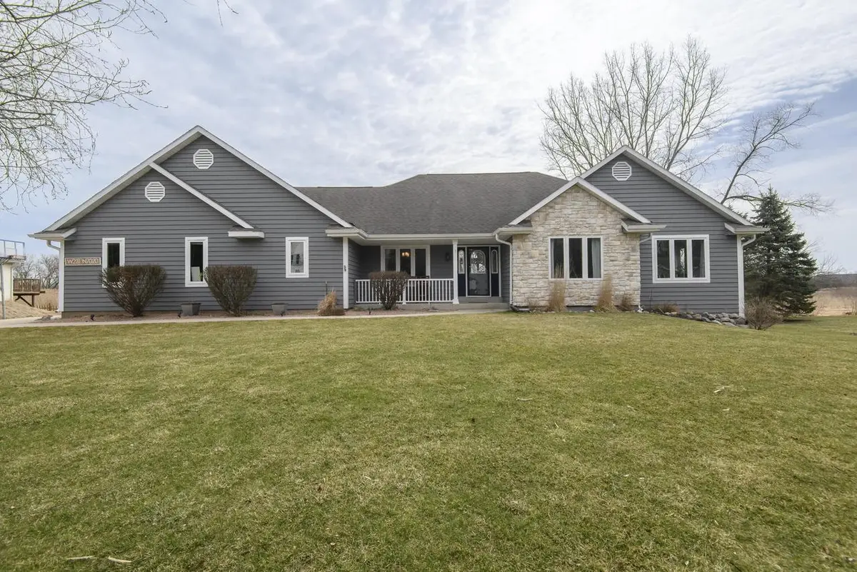 W231N7020 Homestead COURT, Sussex, WI 53089 - #1