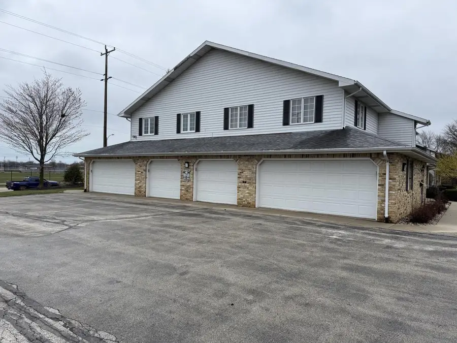 8630 30th AVENUE #101, Kenosha, WI 53142 - #2