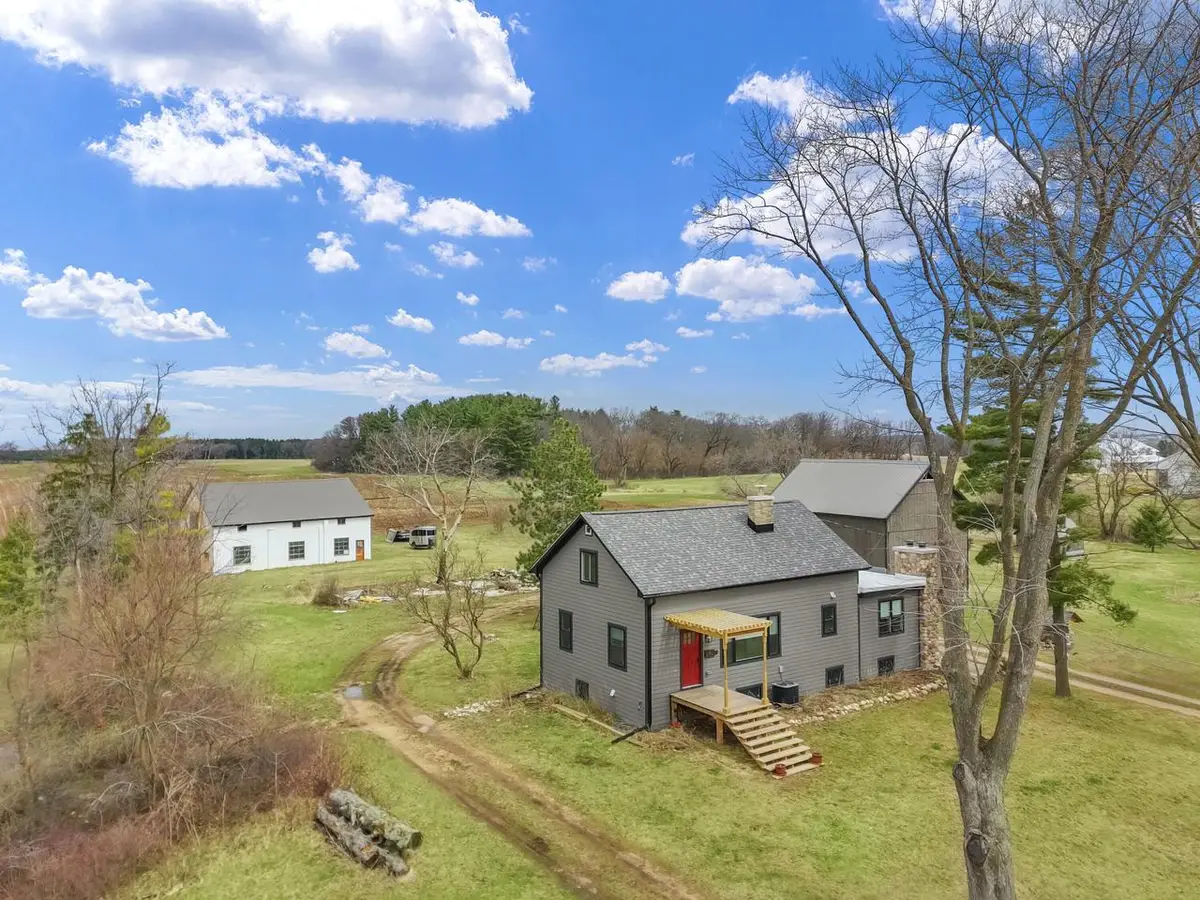 W6660 Willow Bend ROAD, Walworth, WI 53184 - #1