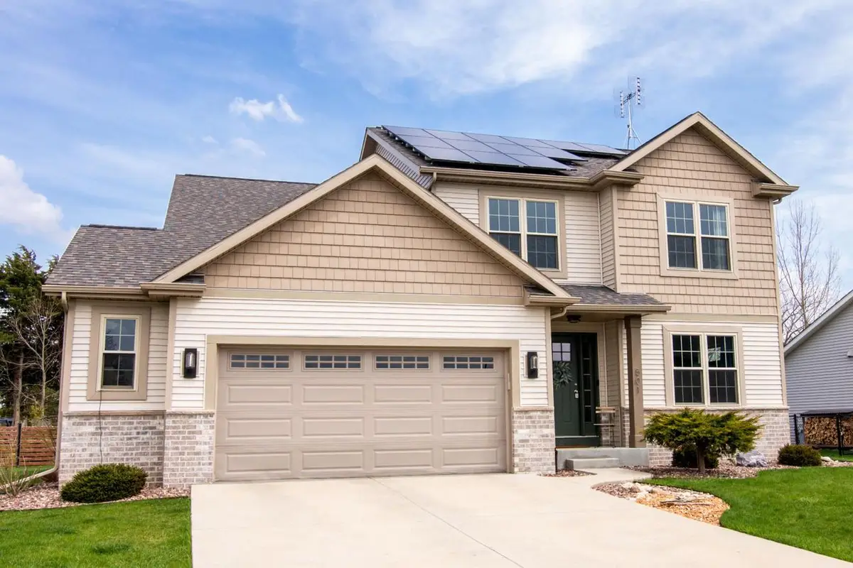 501 Pine Hollow PLACE, Watertown, WI 53094 - #1