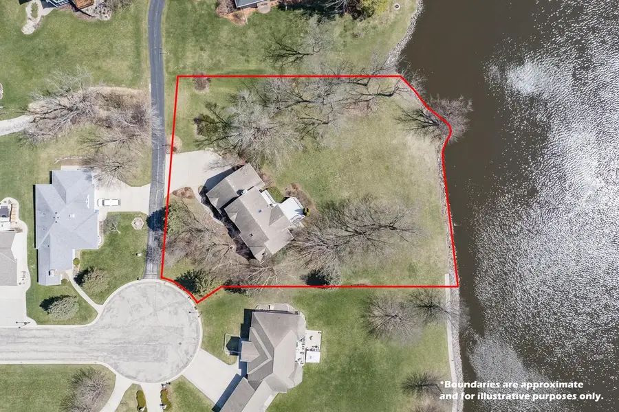 511 Clovercrest COURT, Watertown, WI 53094 - #2