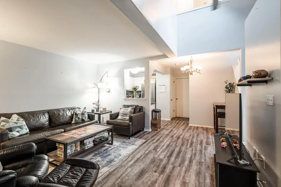 127 Garfield AVENUE #C, Waukesha, WI 53186 - #2