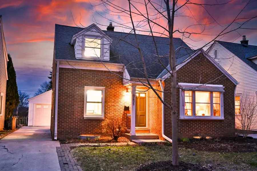 2625 N 65th STREET, Wauwatosa, WI 53213 - #2