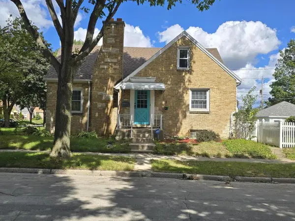 5828 W Hayes AVENUE, West Allis, WI 53219