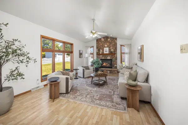 954 S Redding CIRCLE, Belgium, WI 53004