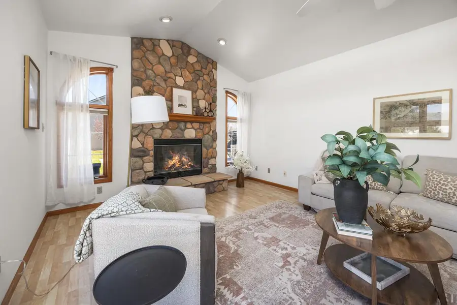 954 S Redding CIRCLE, Belgium, WI 53004 - #3