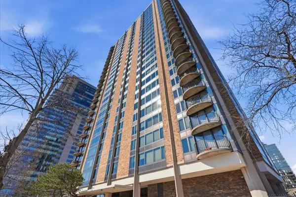 929 Astor STREET #1403, Milwaukee, WI 53202