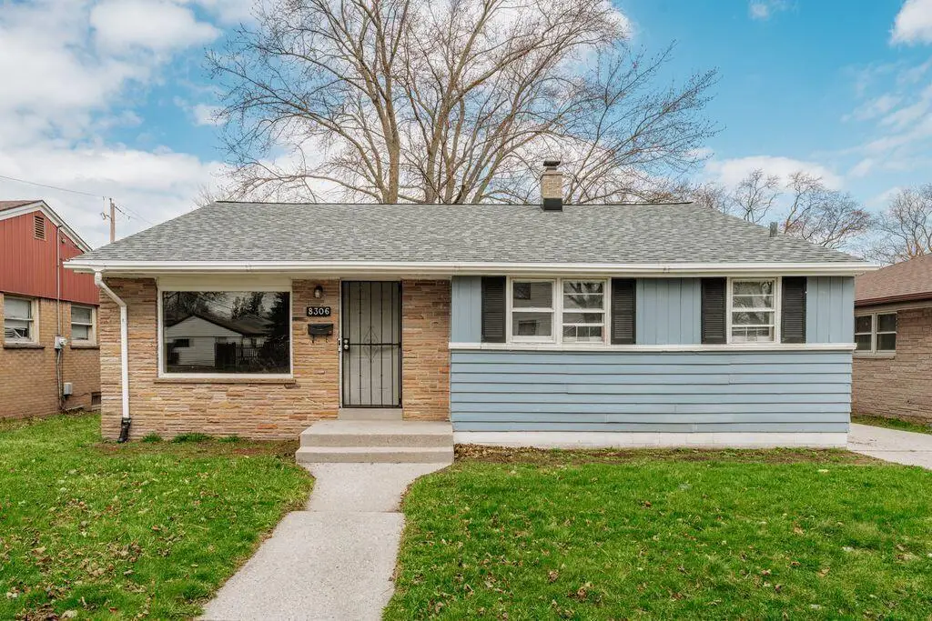 8306 W Ruby AVENUE, Milwaukee, WI 53218 - #1