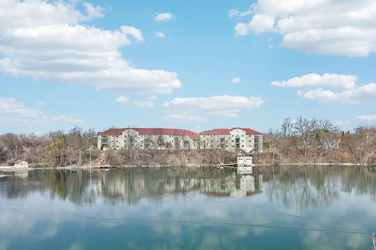 N51W34861 Wisconsin AVENUE #1113, Okauchee, WI 53069 - #1