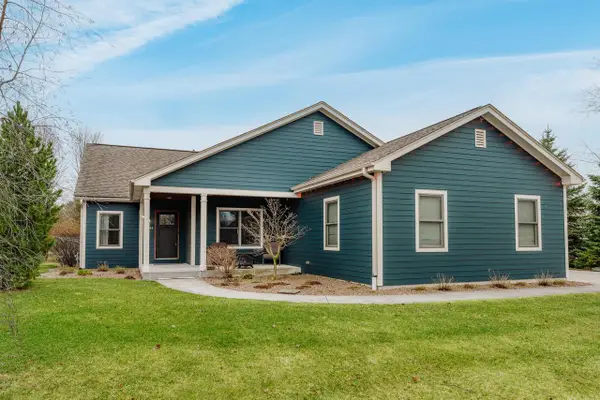 1841 Kissel DRIVE, Hartford, WI 53027