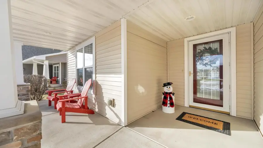 436 MapleLeaf COURT, Manitowoc, WI 54220 - #3