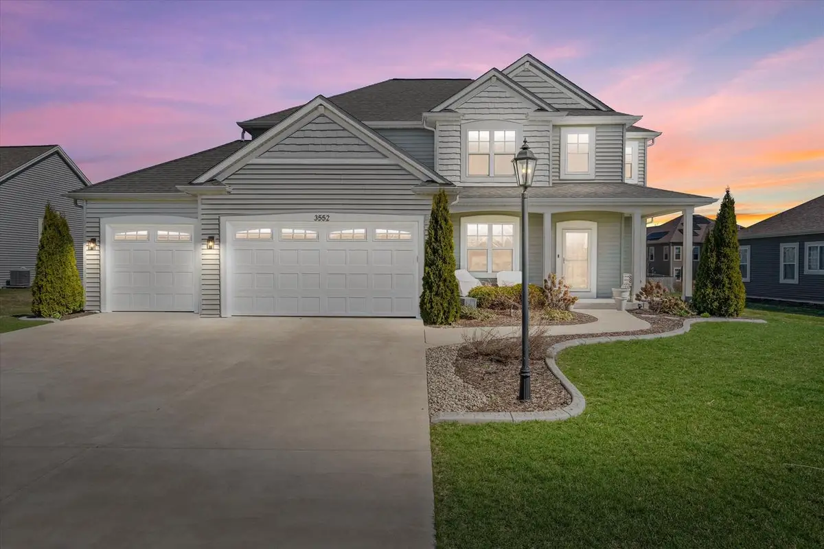 3552 Olde Howell ROAD, Waukesha, WI 53188 - #1