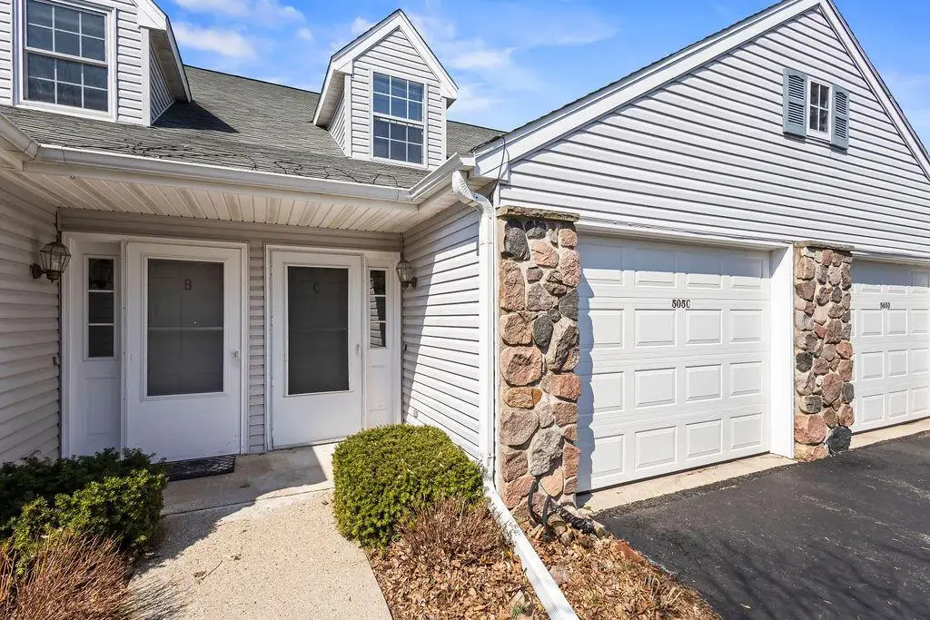 505 Lake Bluff ROAD #Unit C, Thiensville, WI 53092 - #1