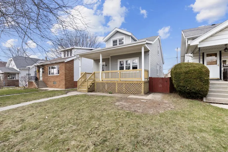 3820 E Munkwitz AVENUE, Cudahy, WI 53110 - #2